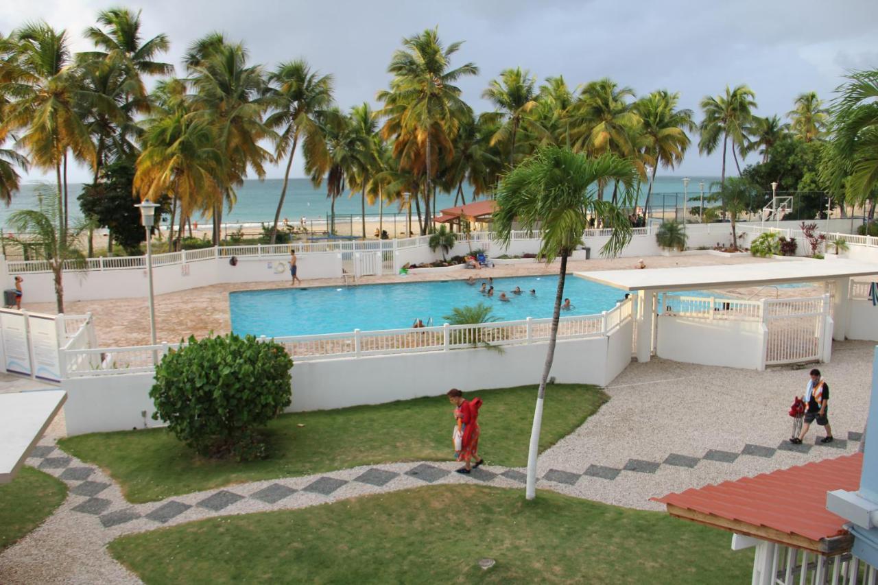 Hobie Oceanfront apartment at Isla Verde San Juan Buitenkant foto
