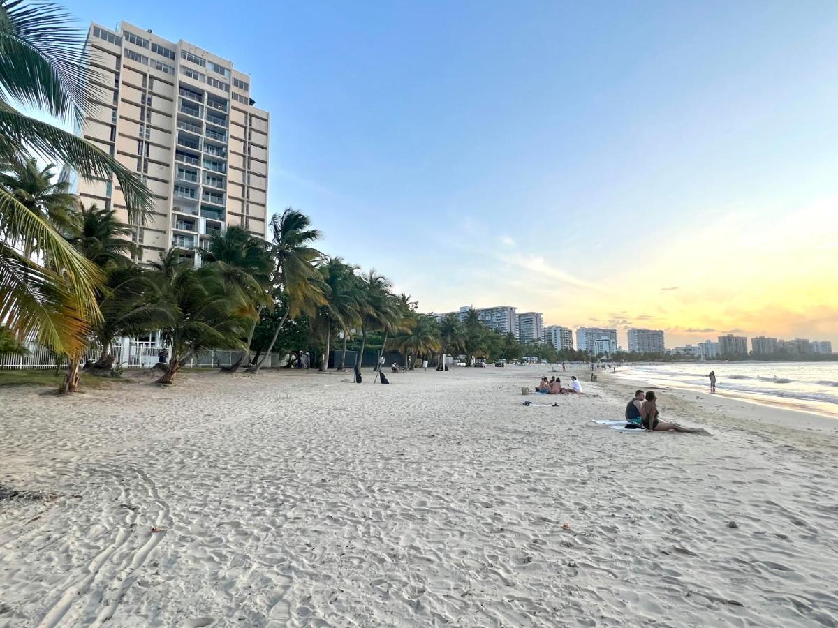 Hobie Oceanfront apartment at Isla Verde San Juan Buitenkant foto