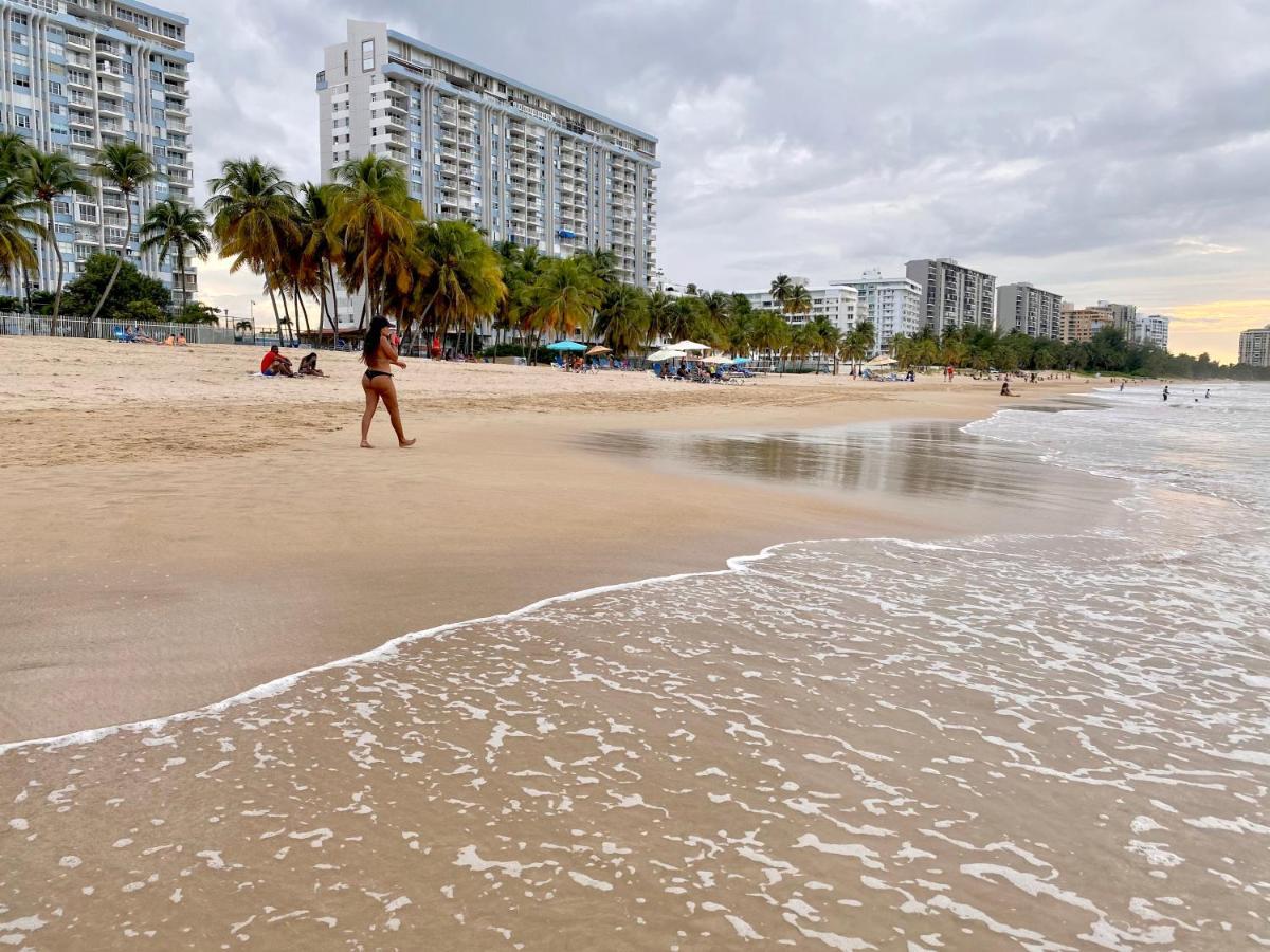 Hobie Oceanfront apartment at Isla Verde San Juan Buitenkant foto