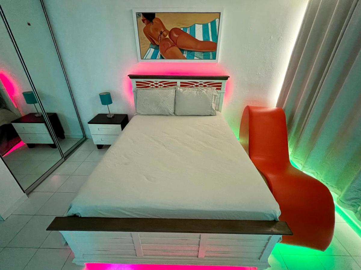 Hobie Oceanfront apartment at Isla Verde San Juan Buitenkant foto